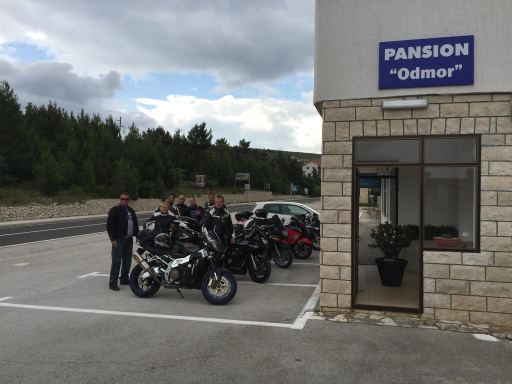 Rooms & Pansion Odmor Rovanjska Esterno foto